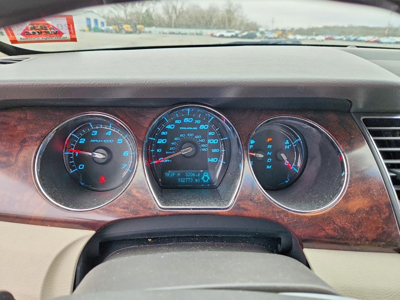 2010 FORD TAURUS LIMITED photo 17