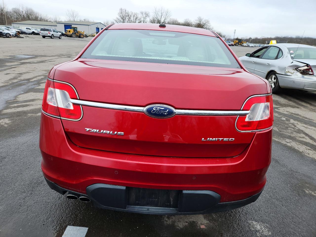 2010 FORD TAURUS LIMITED photo 11