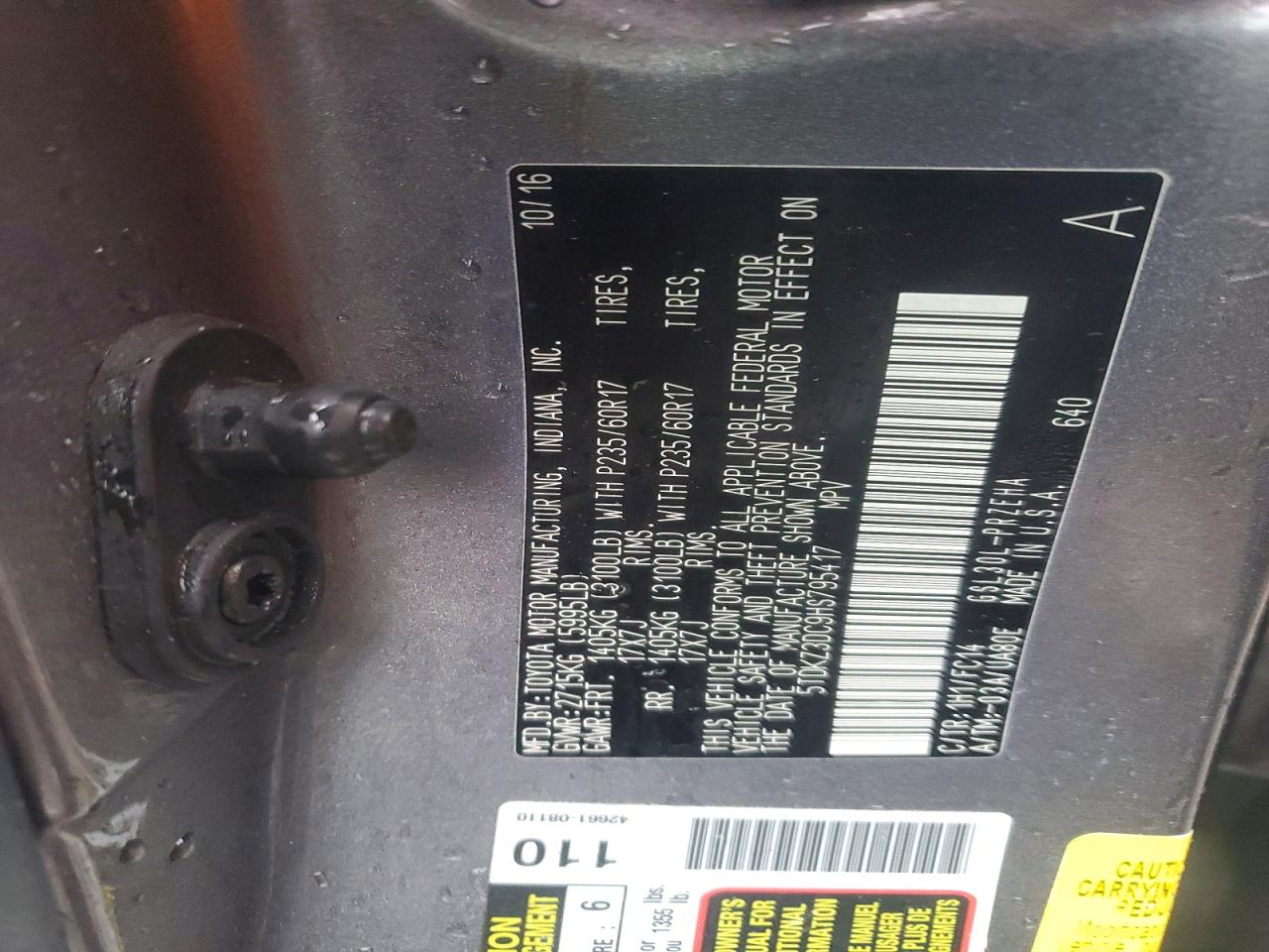 2017 TOYOTA SIENNA LE 8-PASSENGER photo 37