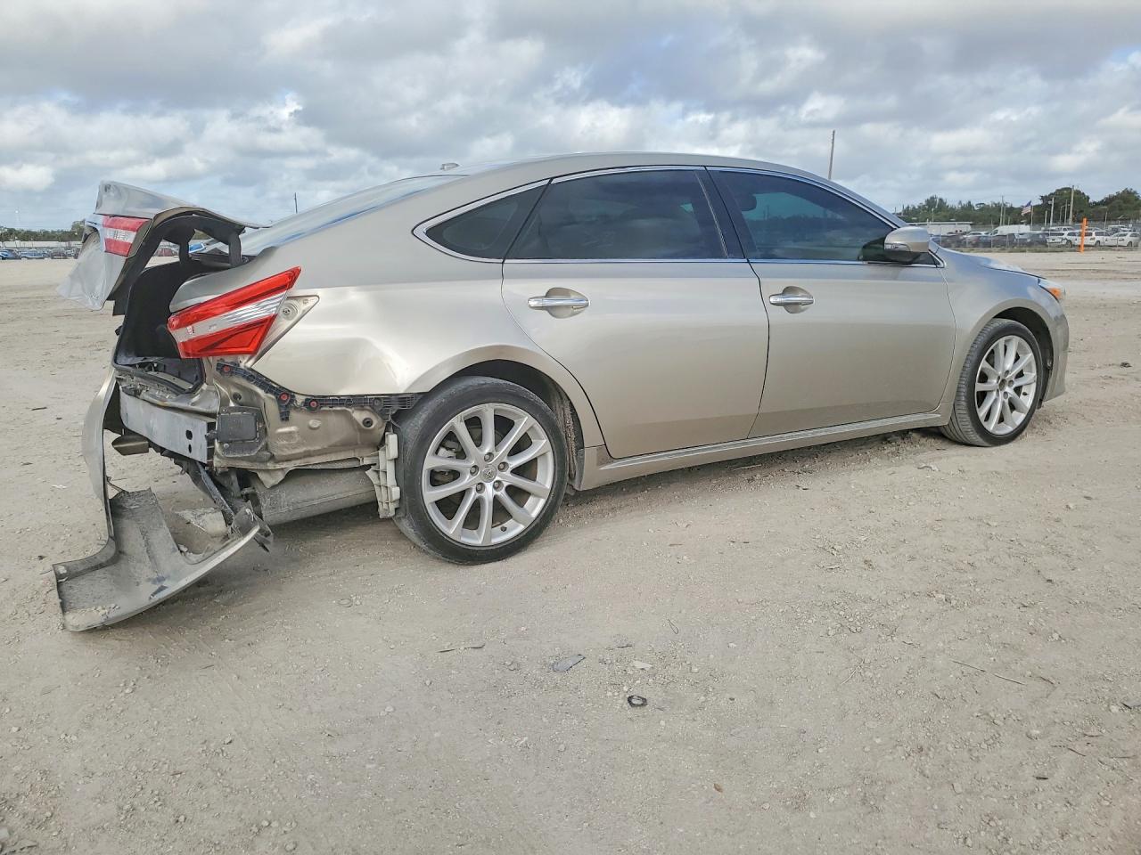 2013 TOYOTA AVALON XLE TOURING photo 7