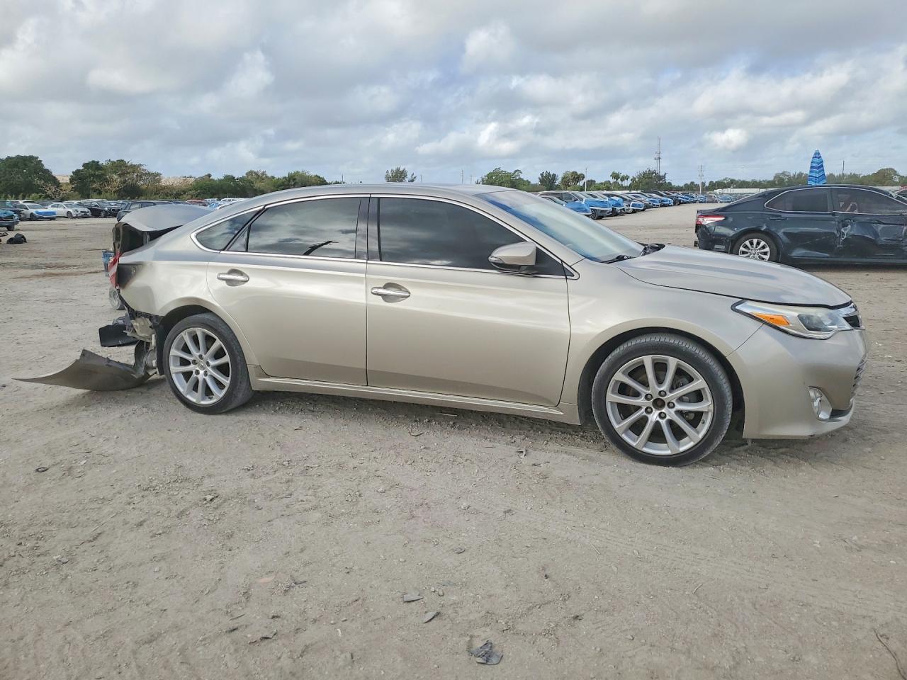 2013 TOYOTA AVALON XLE TOURING photo 10