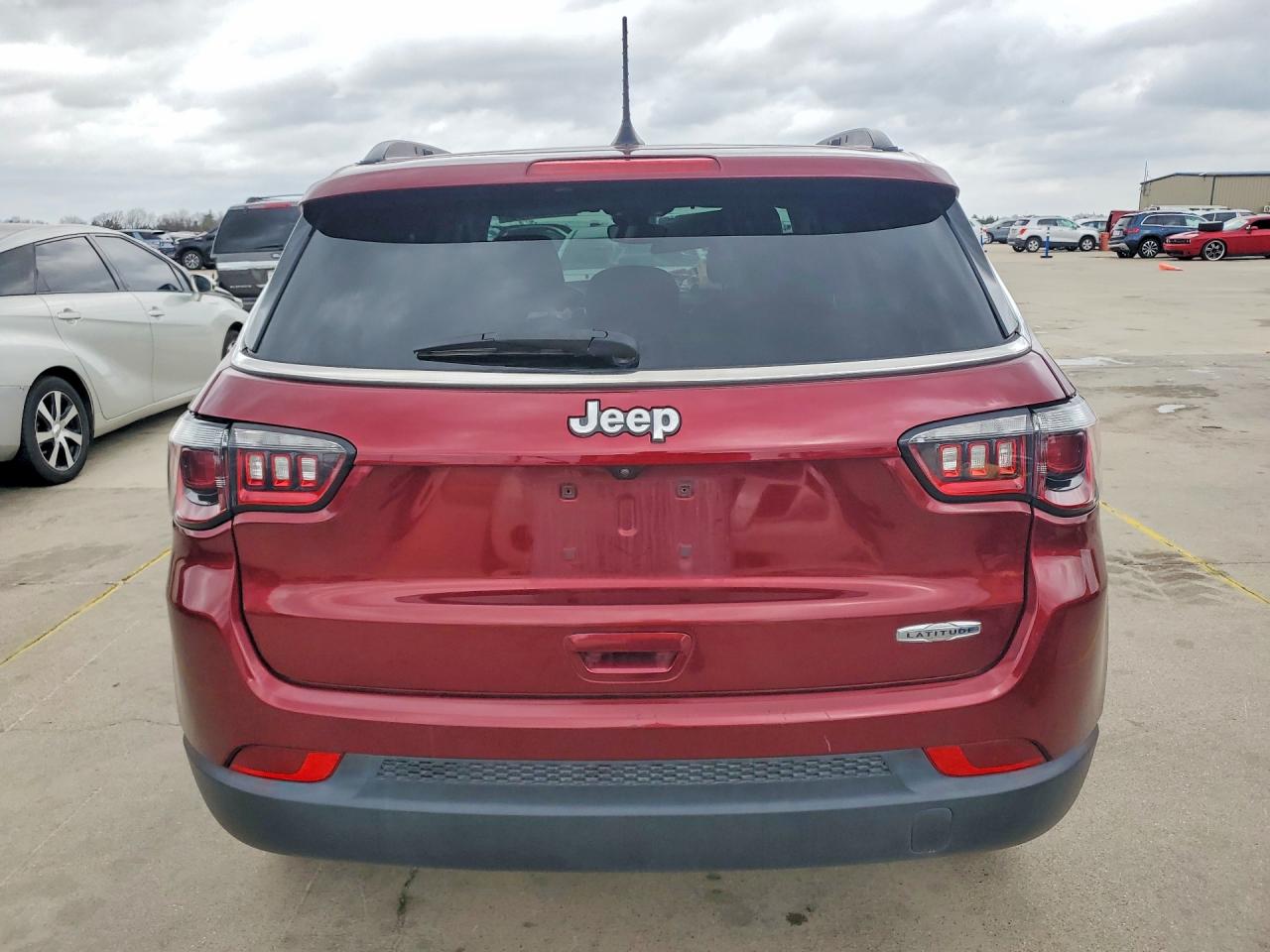 2022 JEEP COMPASS LATITUDE photo 11