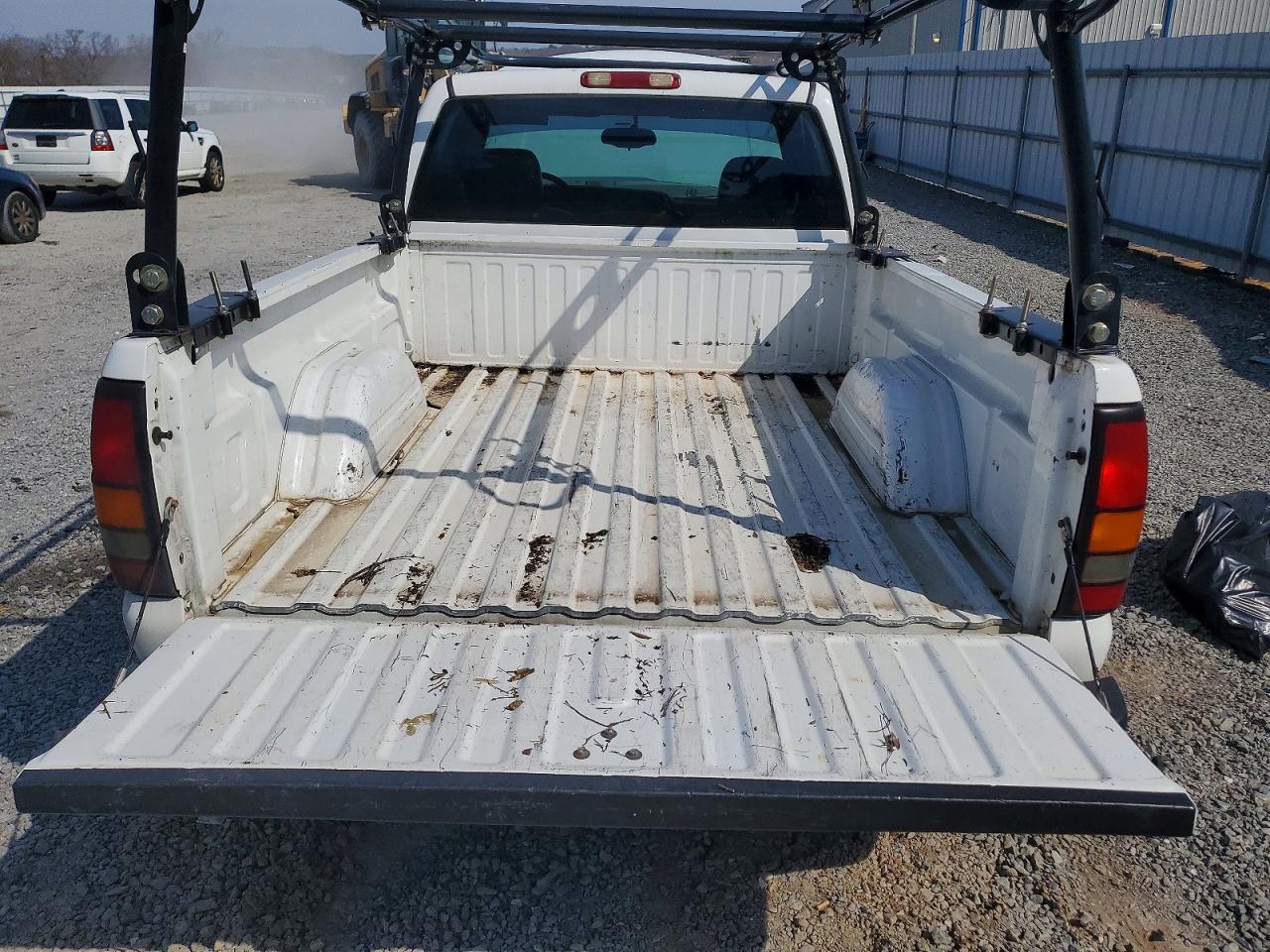 2006 GMC NEW SIERRA C1500 photo 10