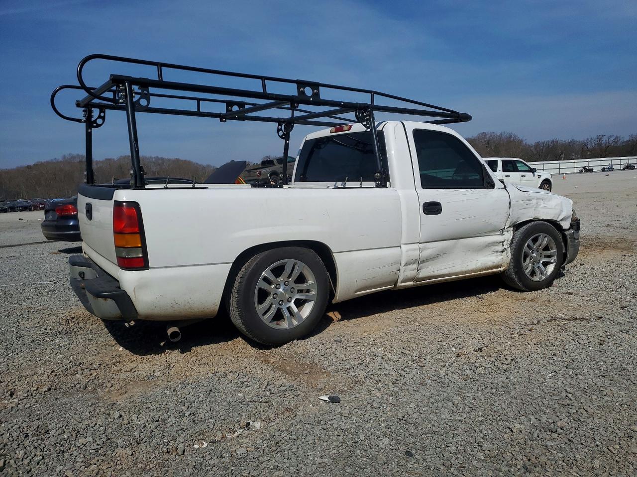 2006 GMC NEW SIERRA C1500 photo 3