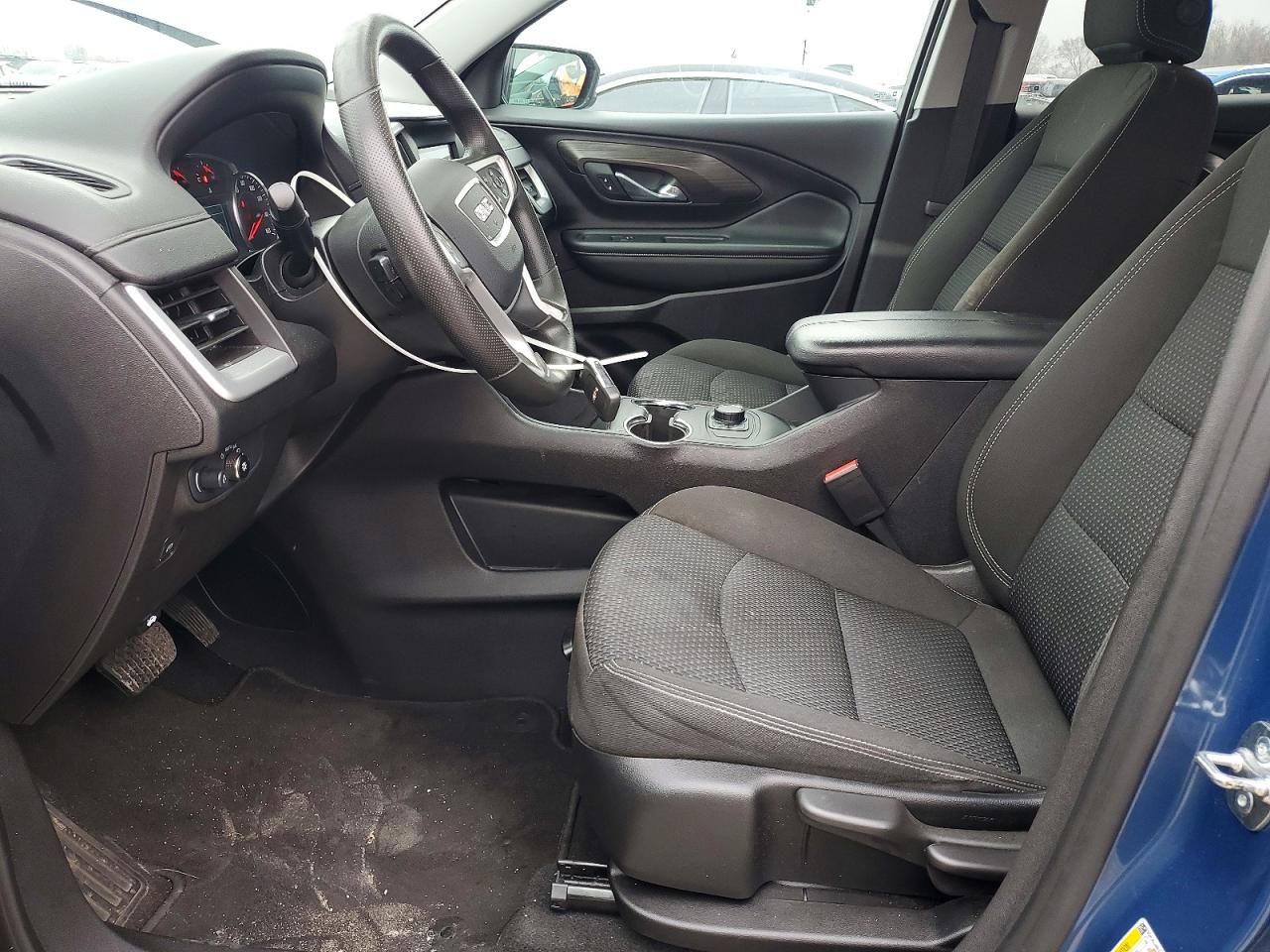 2024 GMC TERRAIN SLE photo 7