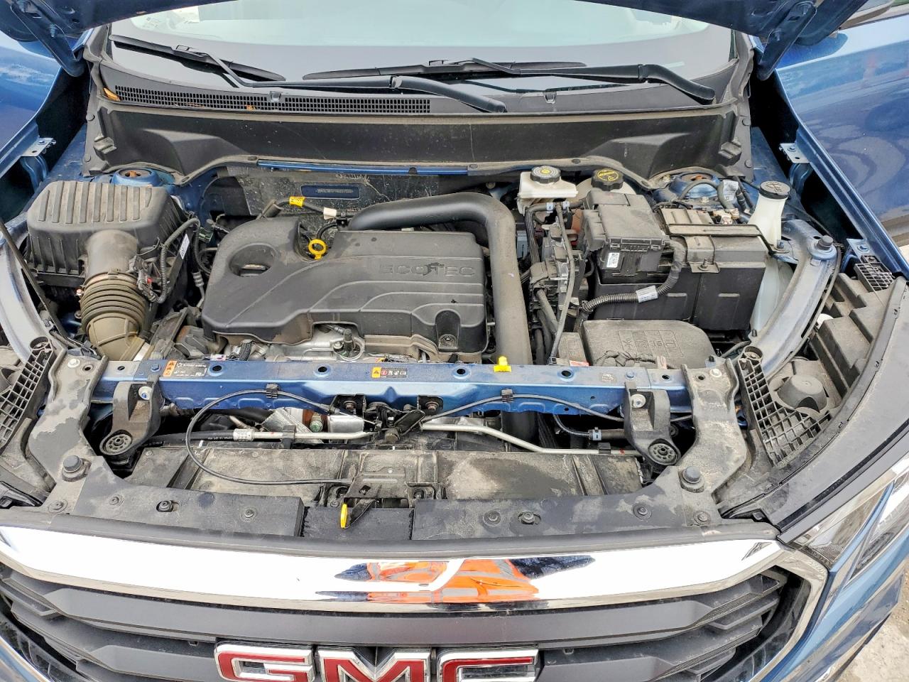 2024 GMC TERRAIN SLE photo 12