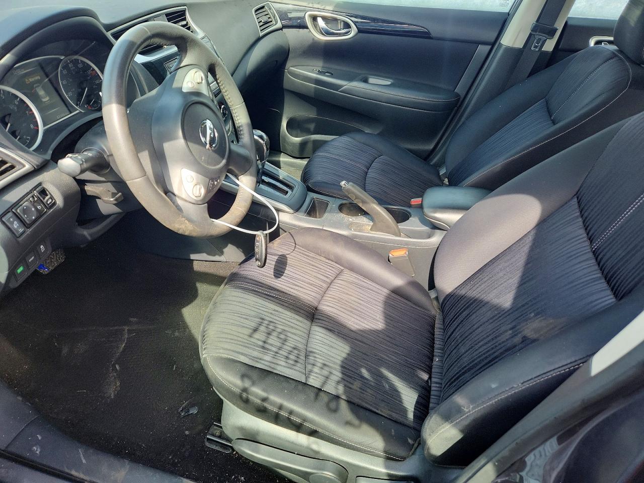 2016 NISSAN SENTRA SV photo 13