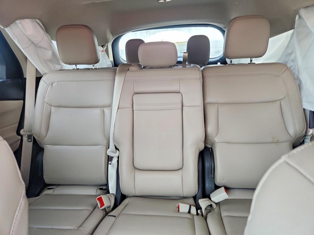 2023 FORD EXPLORER XLT photo 19