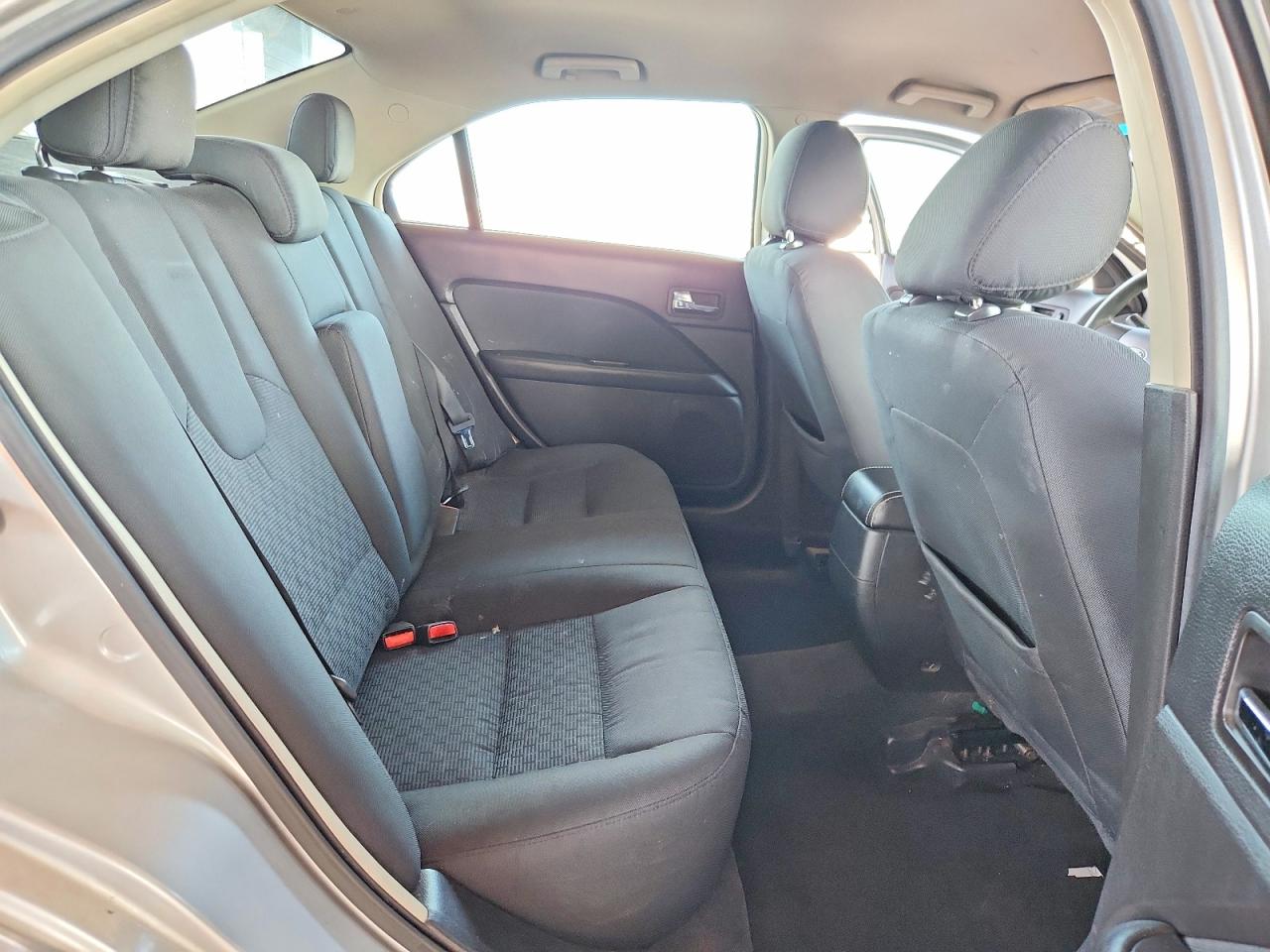 2012 FORD FUSION SE photo 28