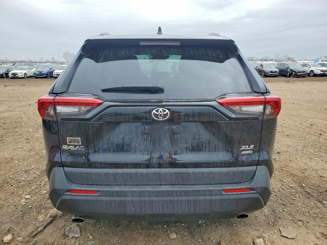 2022 TOYOTA RAV4 XLE PREMIUM photo 6