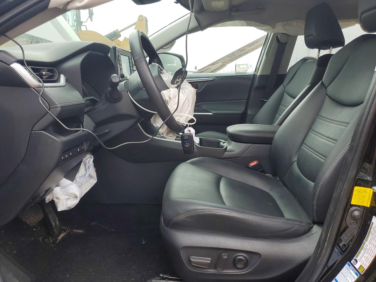 2022 TOYOTA RAV4 XLE PREMIUM photo 7