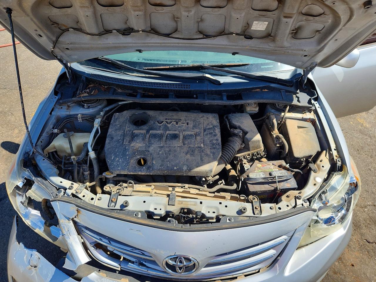 2013 TOYOTA COROLLA LE photo 21
