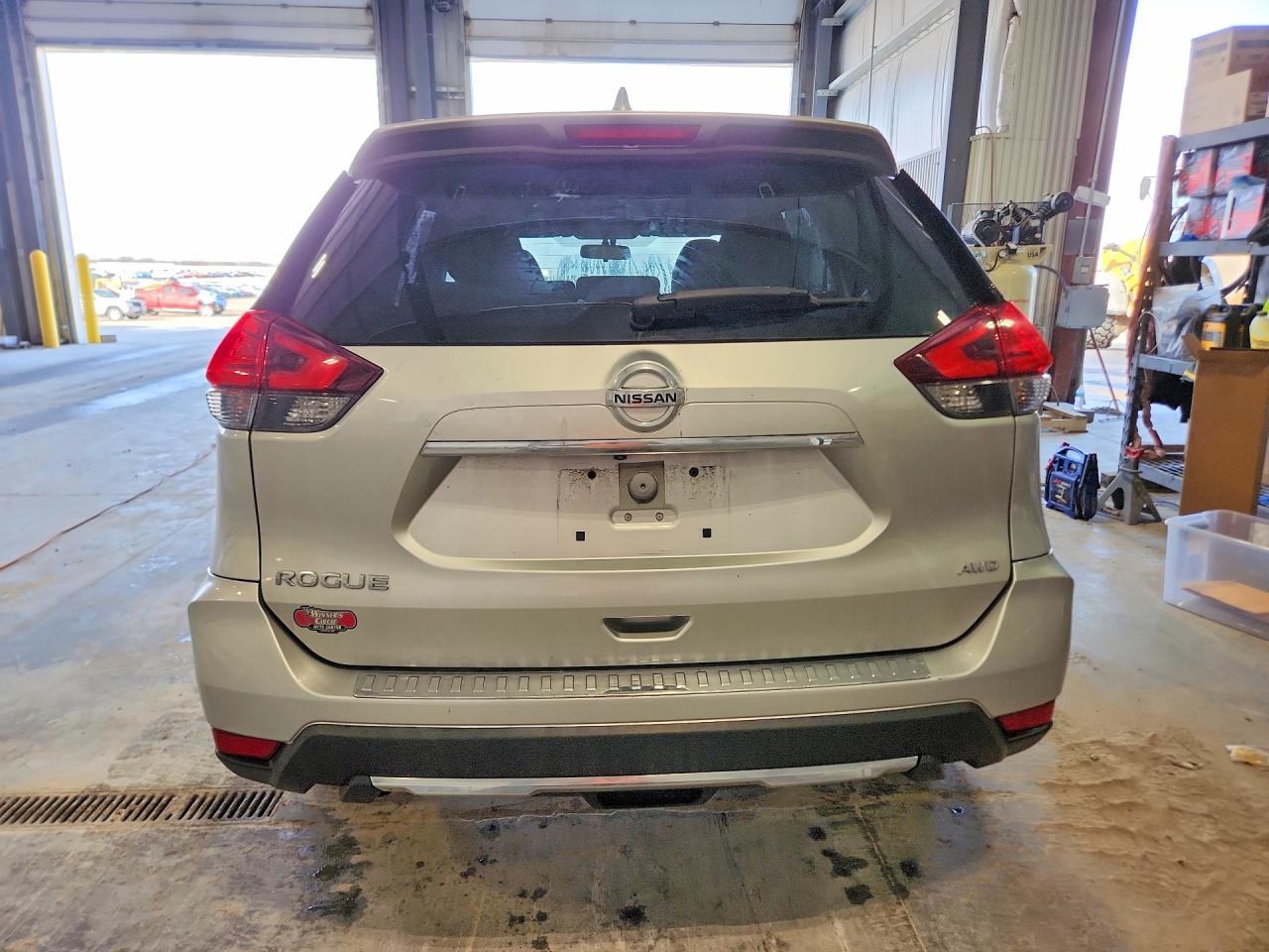 2017 NISSAN ROGUE S photo 6