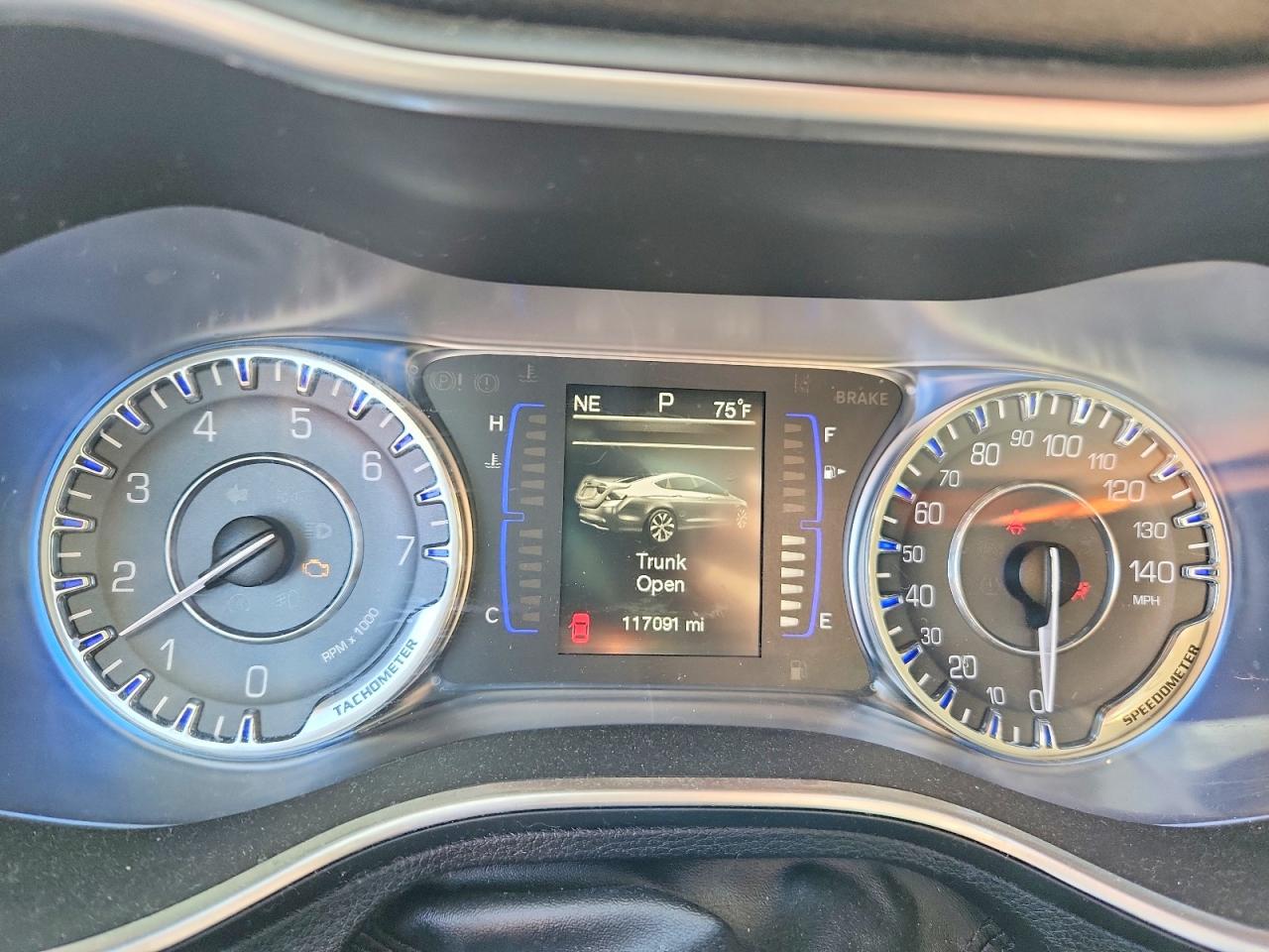 2015 CHRYSLER 200 LIMITED photo 17
