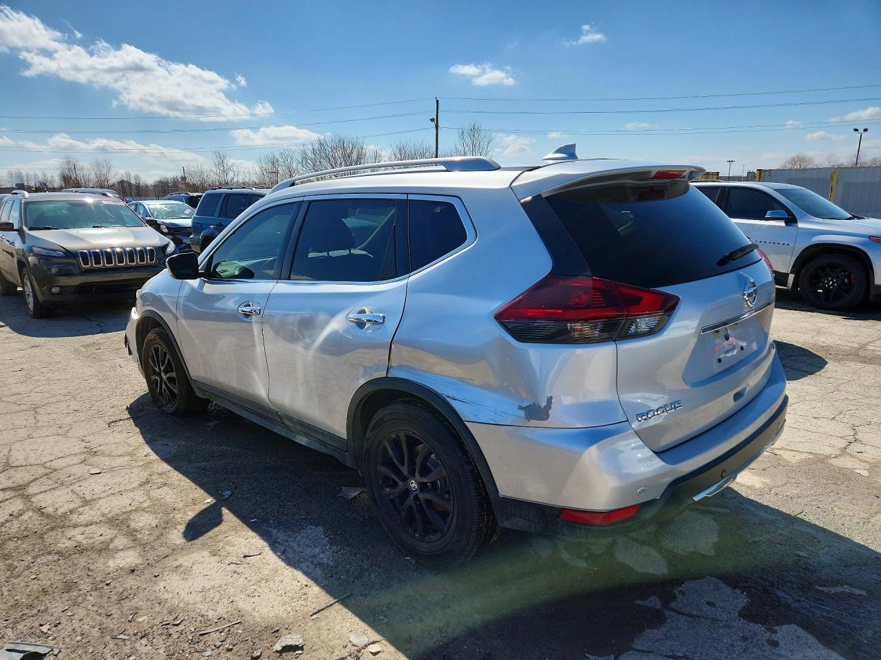 2020 NISSAN ROGUE SV photo 2