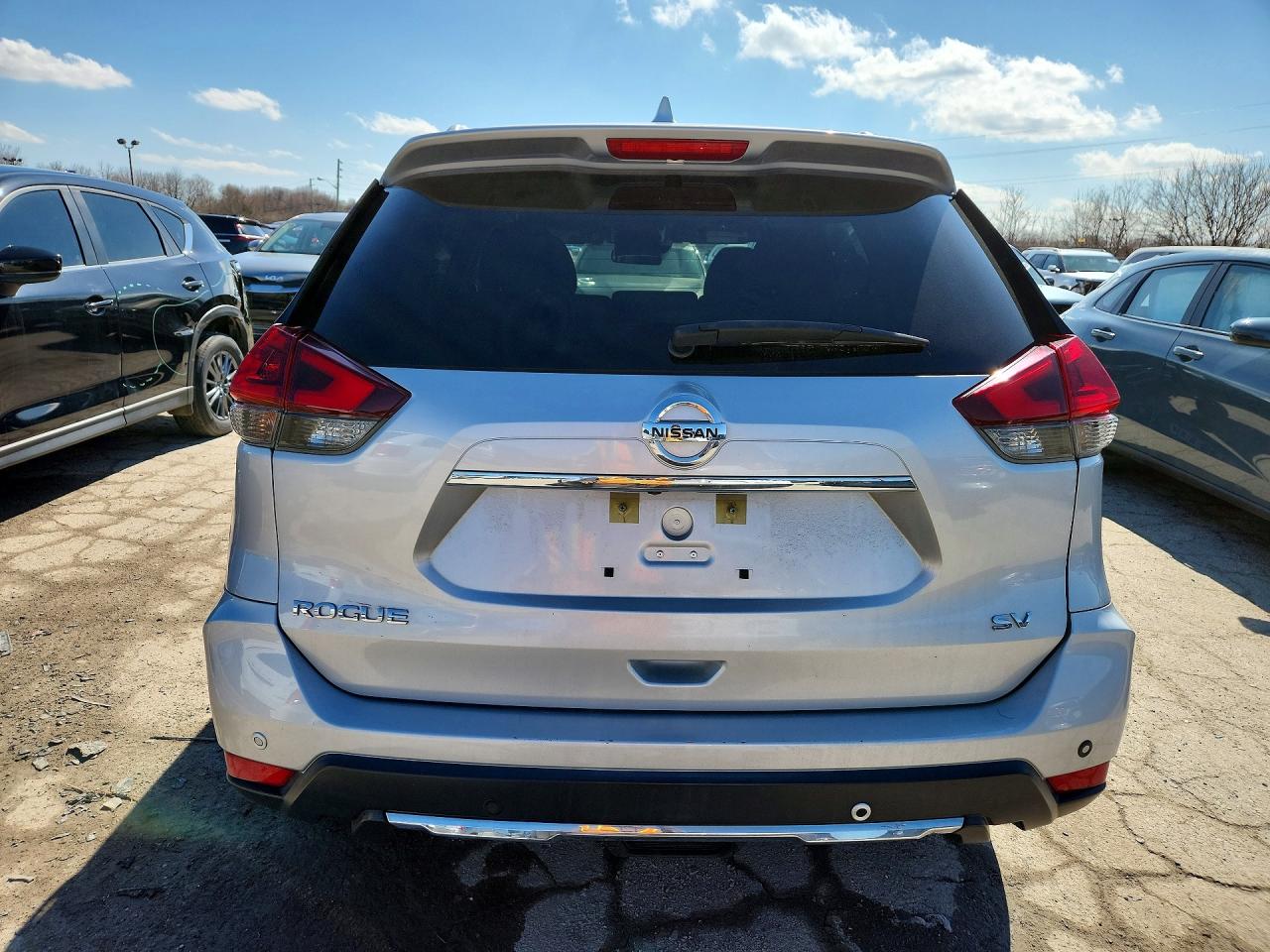 2020 NISSAN ROGUE SV photo 6