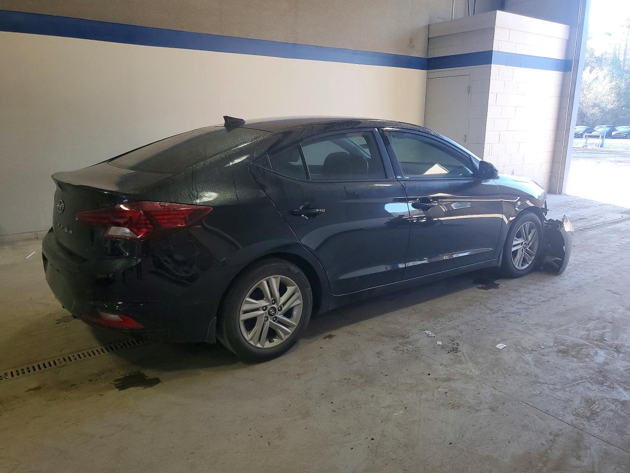2020 HYUNDAI ELANTRA VALUE EDITION photo 3