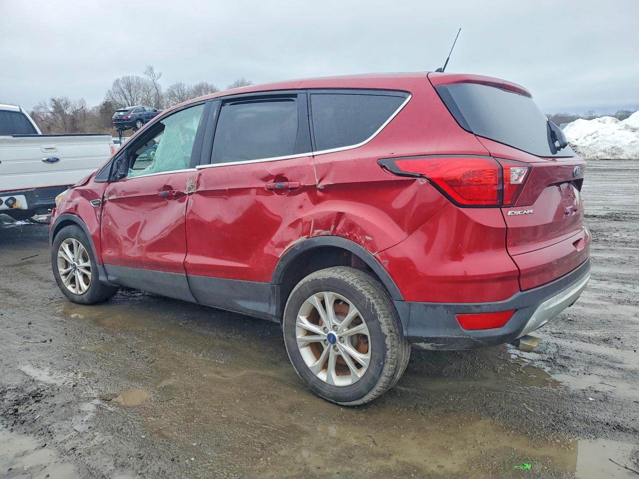 2019 FORD ESCAPE SE photo 4