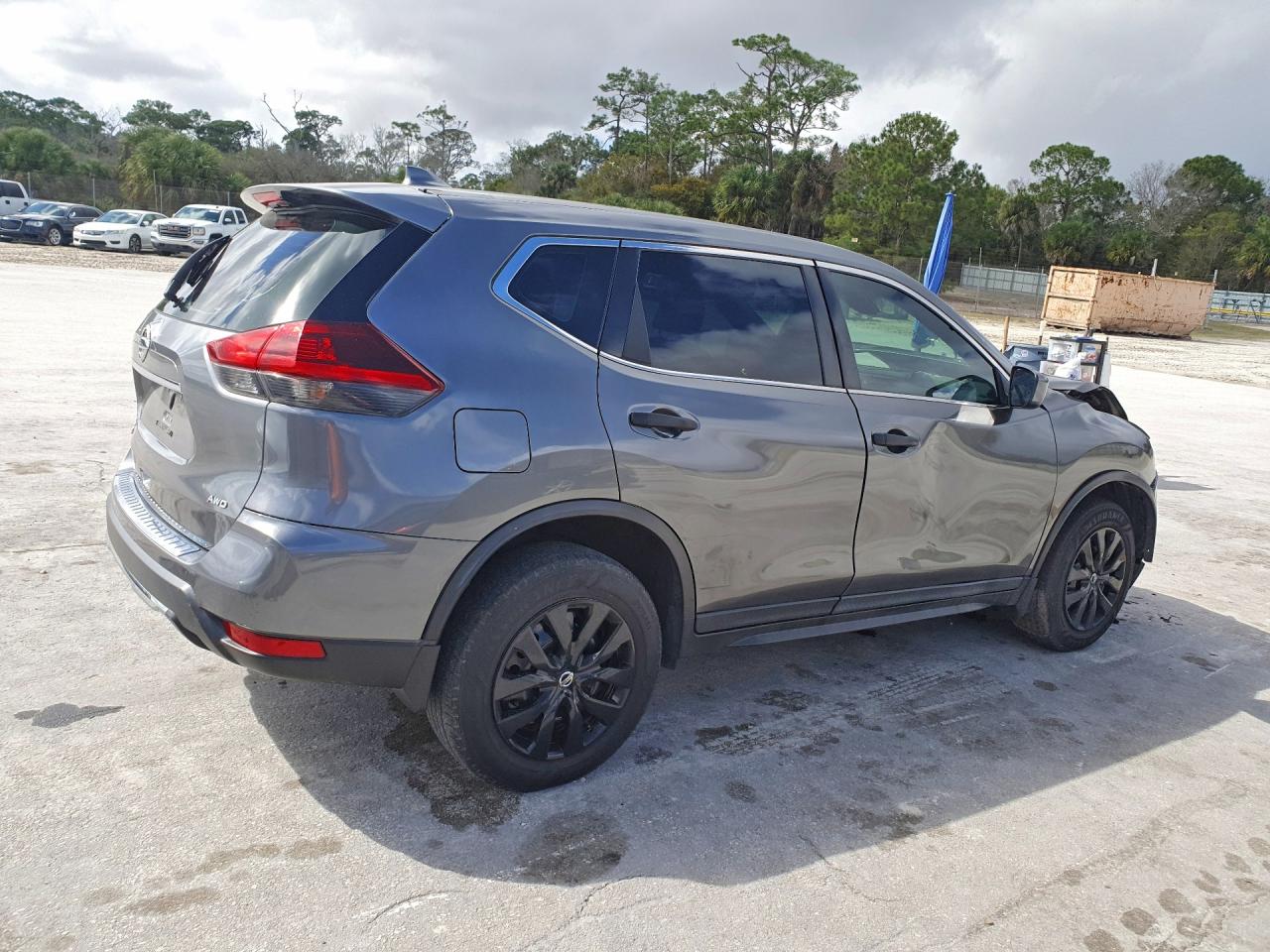 2019 NISSAN ROGUE S photo 3