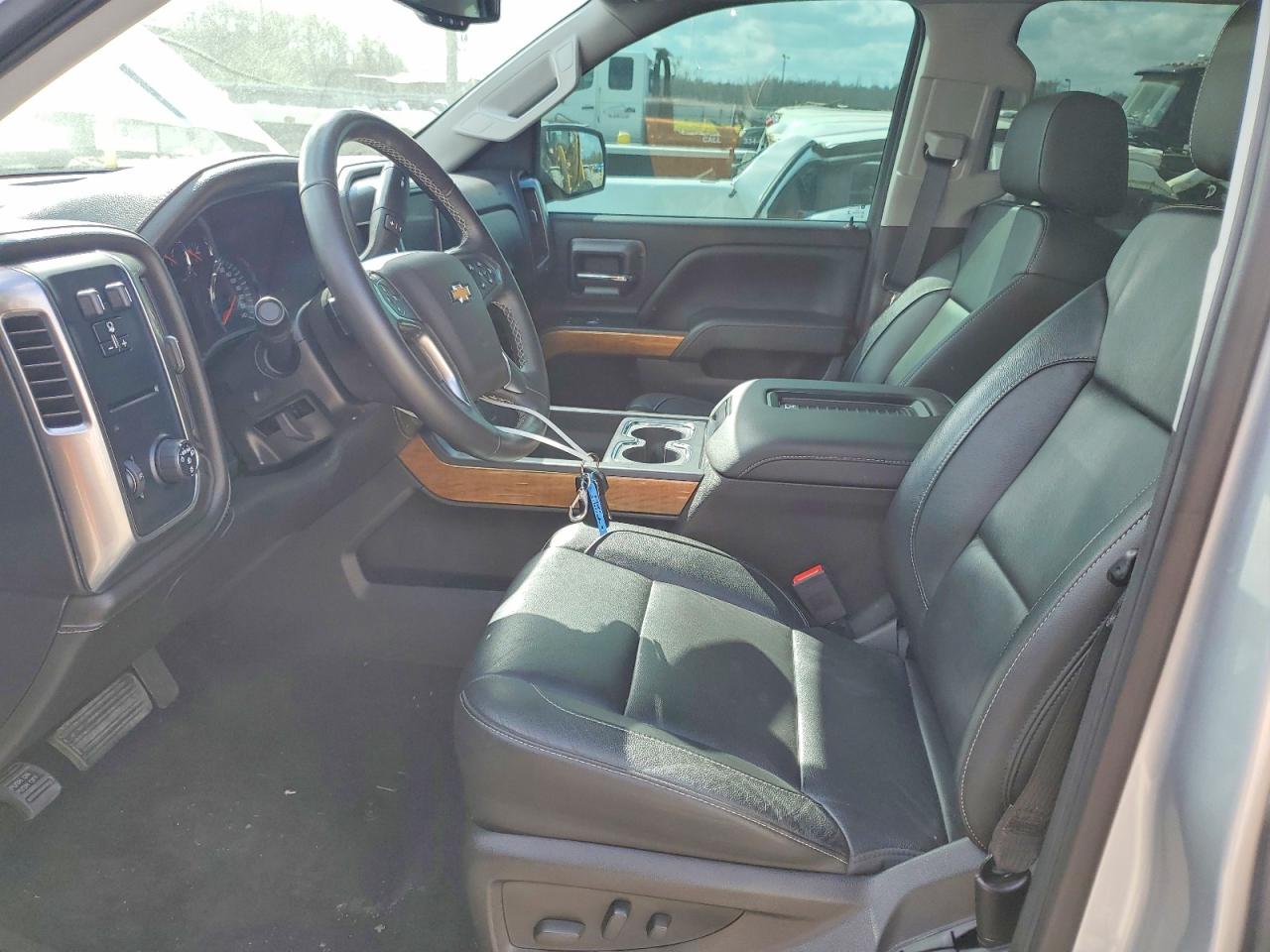 2018 CHEVROLET SILVERADO C1500 LTZ photo 7