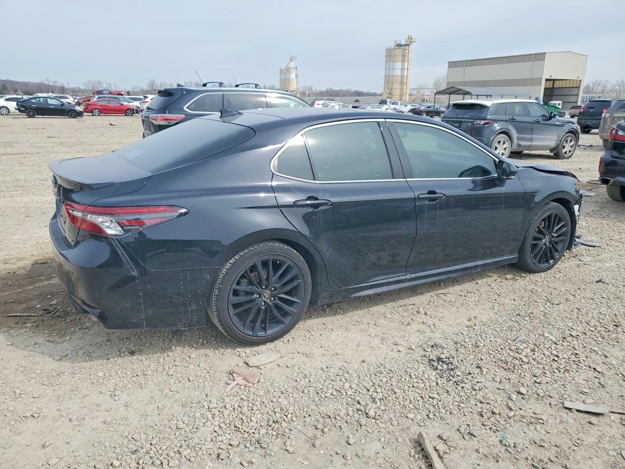 2022 TOYOTA CAMRY XSE V6 photo 3