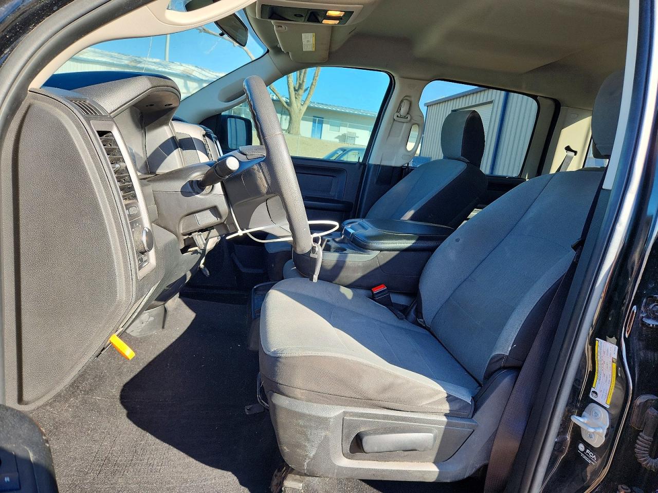 2024 RAM 1500 CLASSIC TRADESMAN photo 13