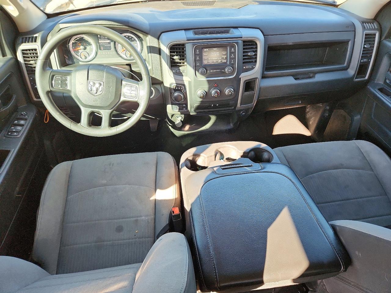 2024 RAM 1500 CLASSIC TRADESMAN photo 15