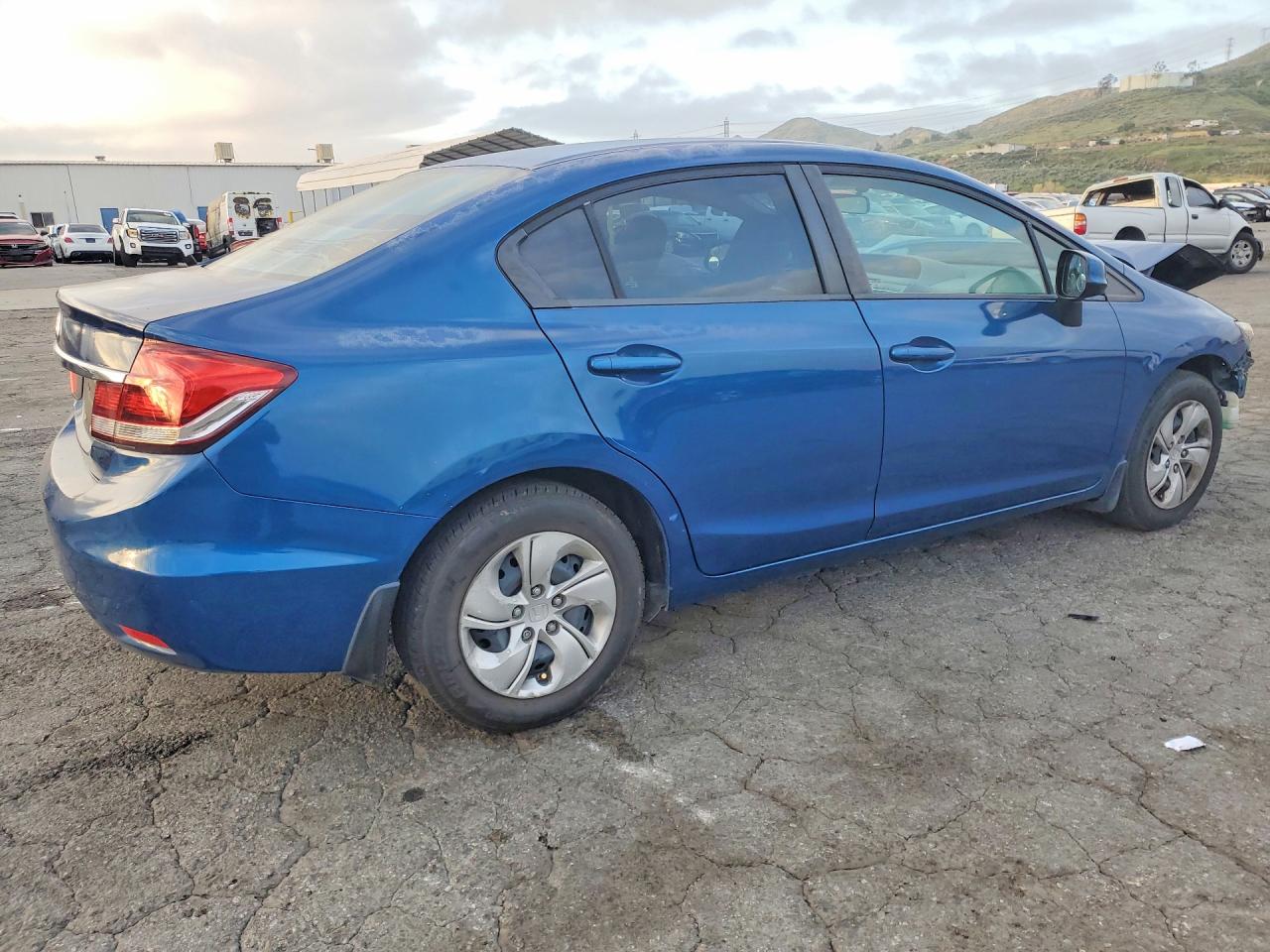 2013 HONDA CIVIC LX photo 7