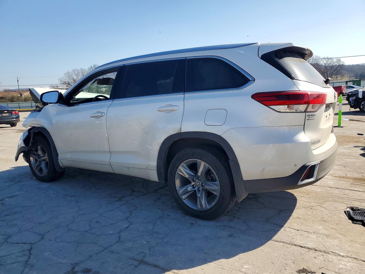 2019 TOYOTA HIGHLANDER LIMITED PLATINUM photo 3