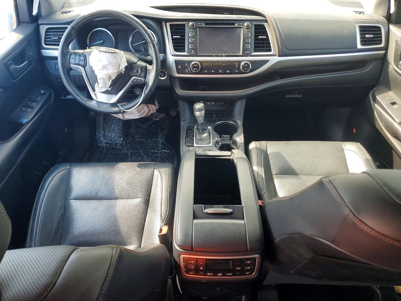 2019 TOYOTA HIGHLANDER LIMITED PLATINUM photo 15