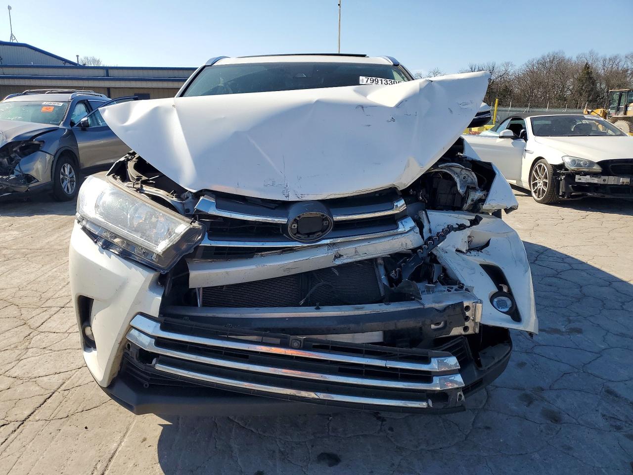 2019 TOYOTA HIGHLANDER LIMITED PLATINUM photo 9