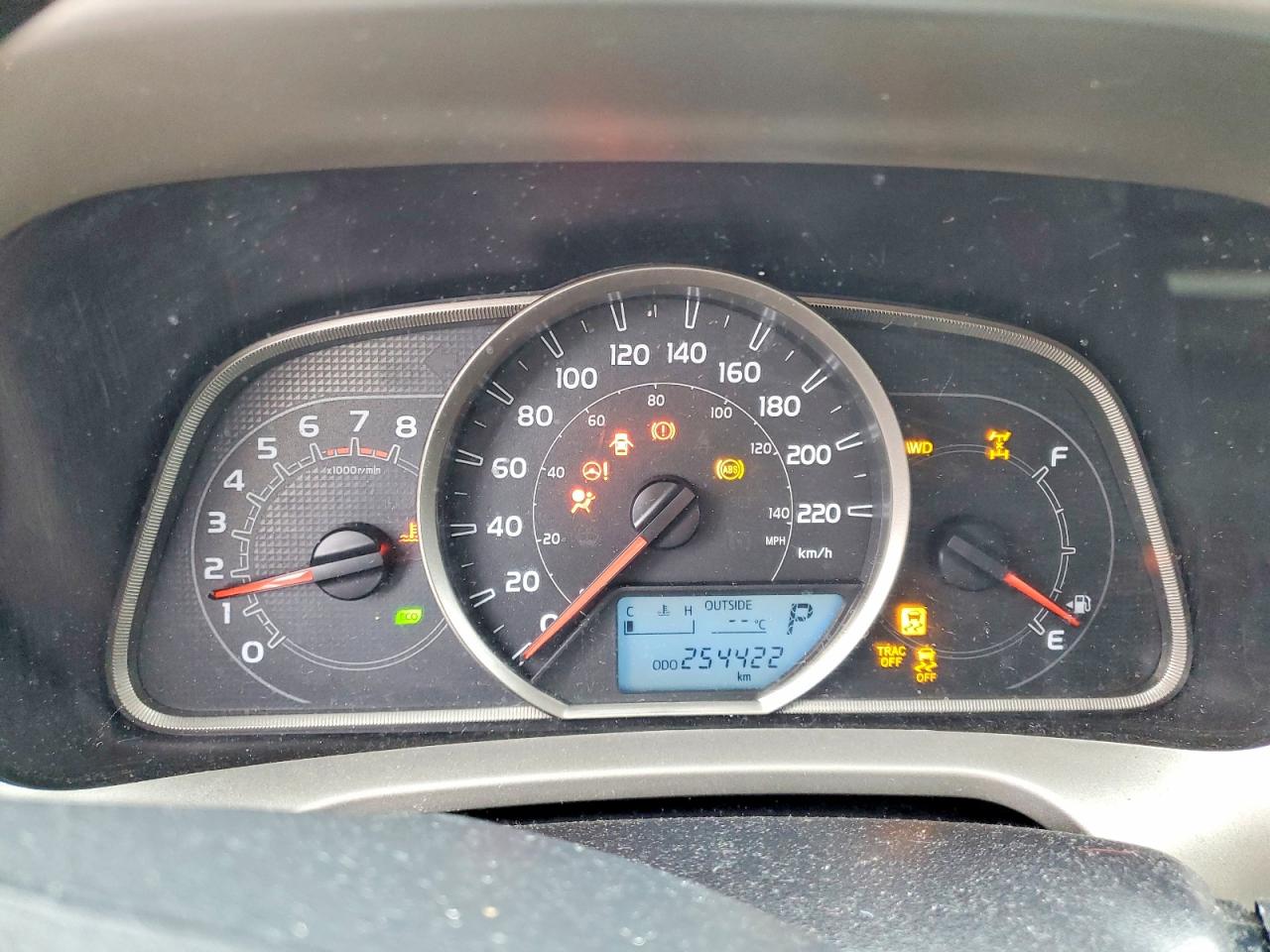 2015 TOYOTA RAV4 LE photo 9