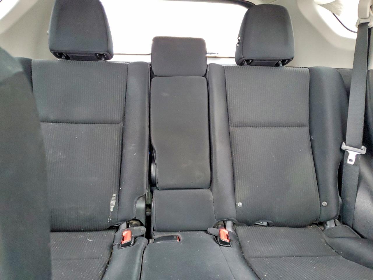 2015 TOYOTA RAV4 LE photo 10