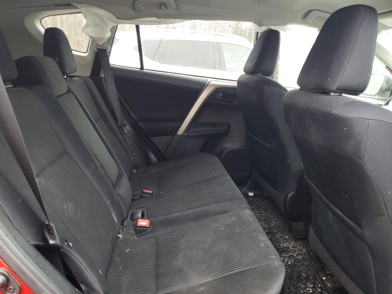 2015 TOYOTA RAV4 LE photo 11