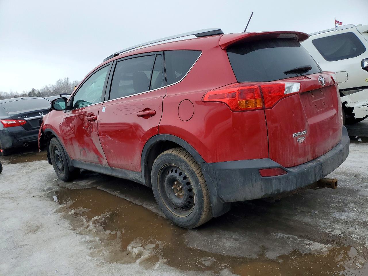 2015 TOYOTA RAV4 LE photo 2
