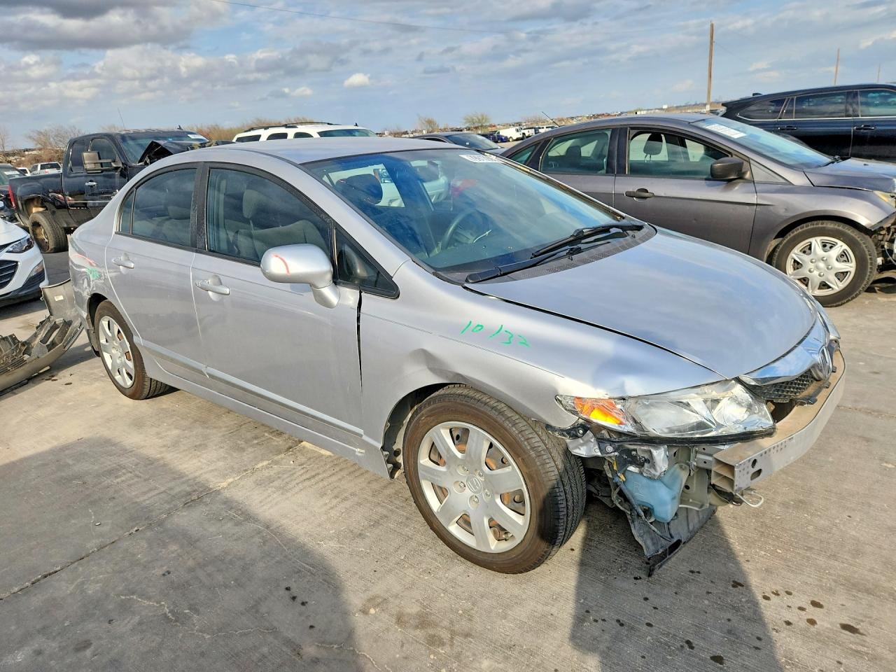 2011 HONDA CIVIC LX photo 4