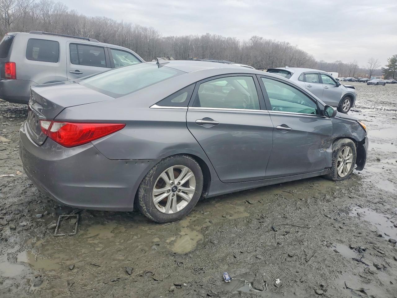 2013 HYUNDAI SONATA GLS photo 3