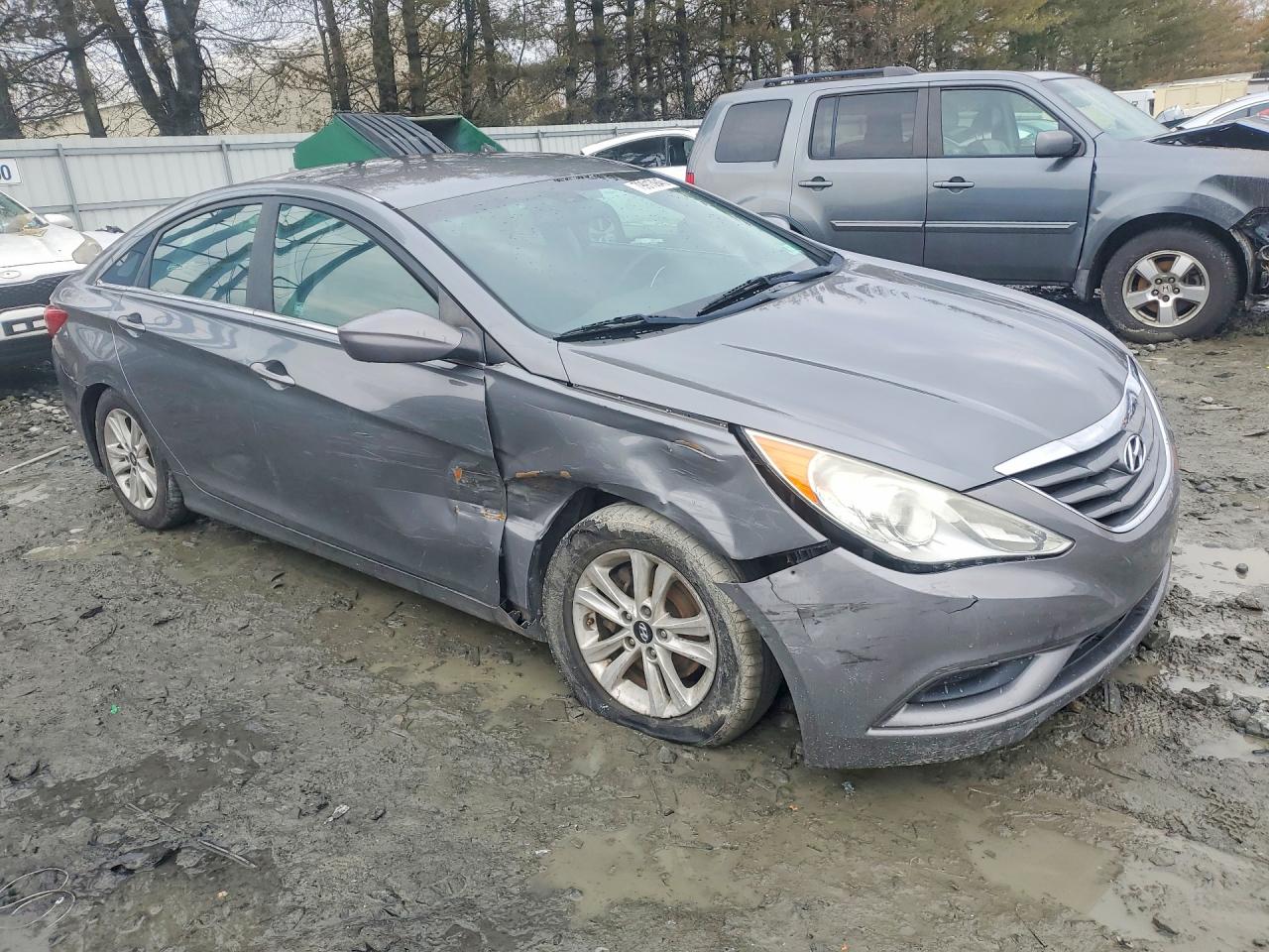 2013 HYUNDAI SONATA GLS photo 4