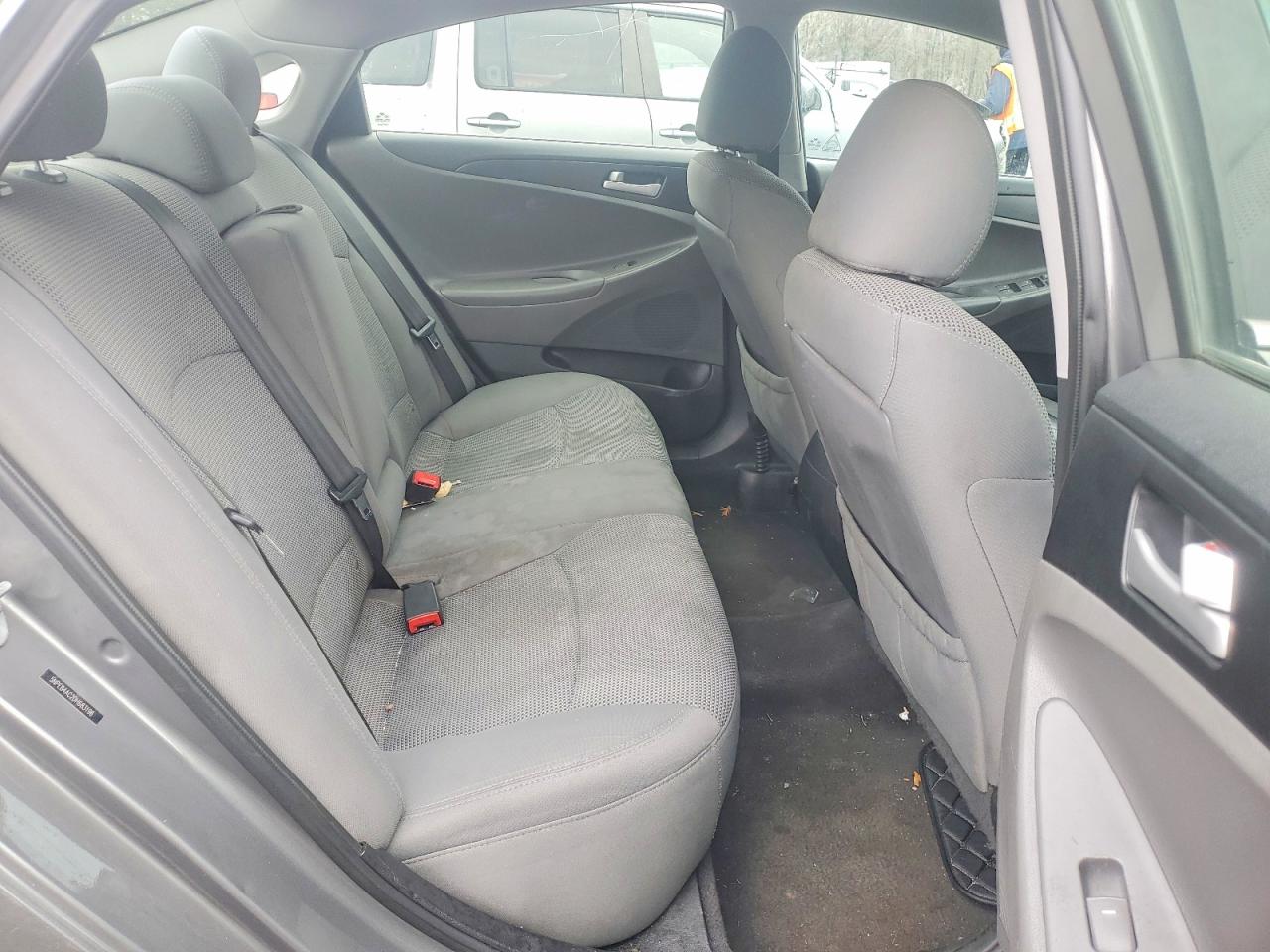 2013 HYUNDAI SONATA GLS photo 10