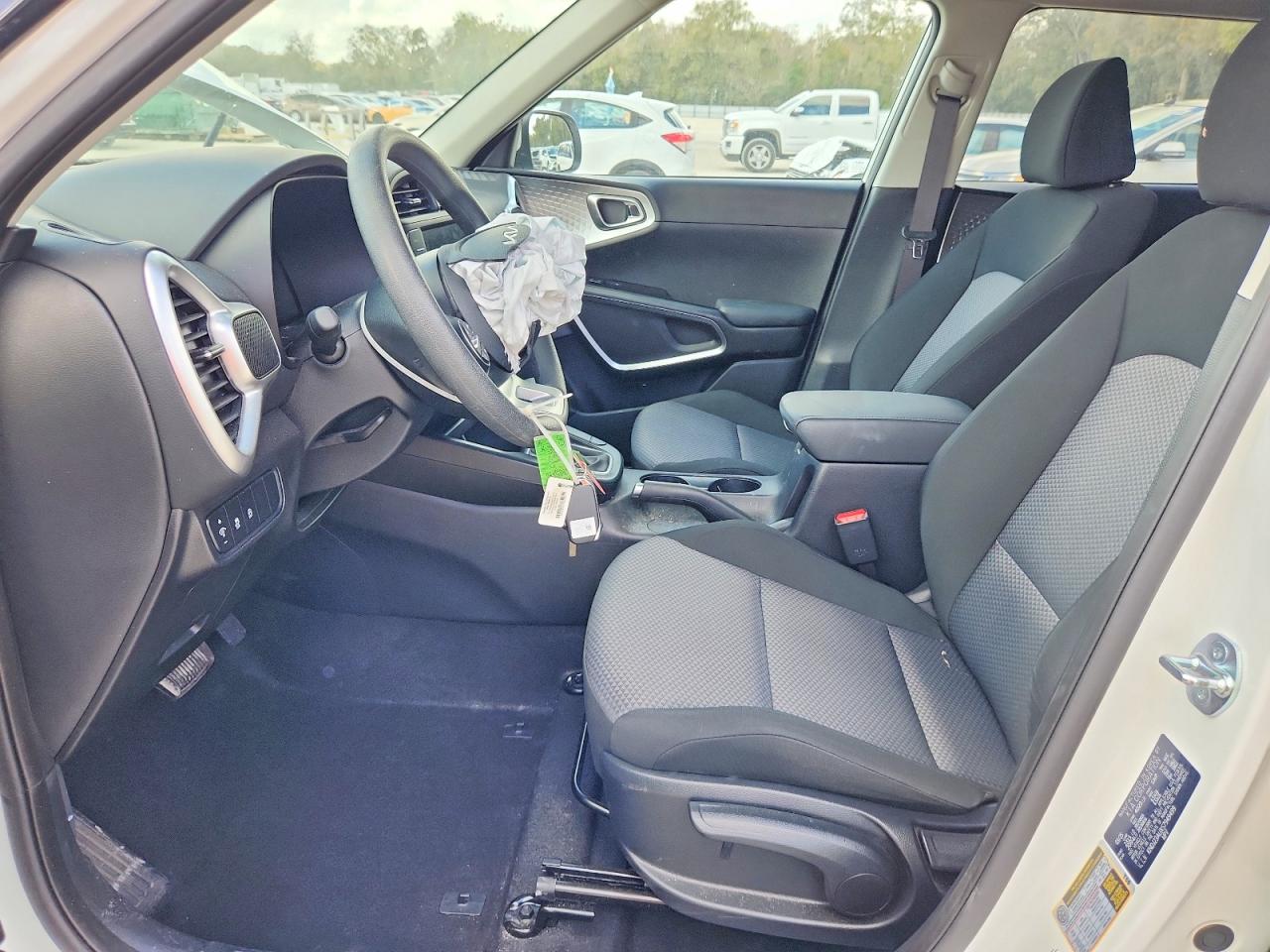 2025 KIA SOUL LX photo 19