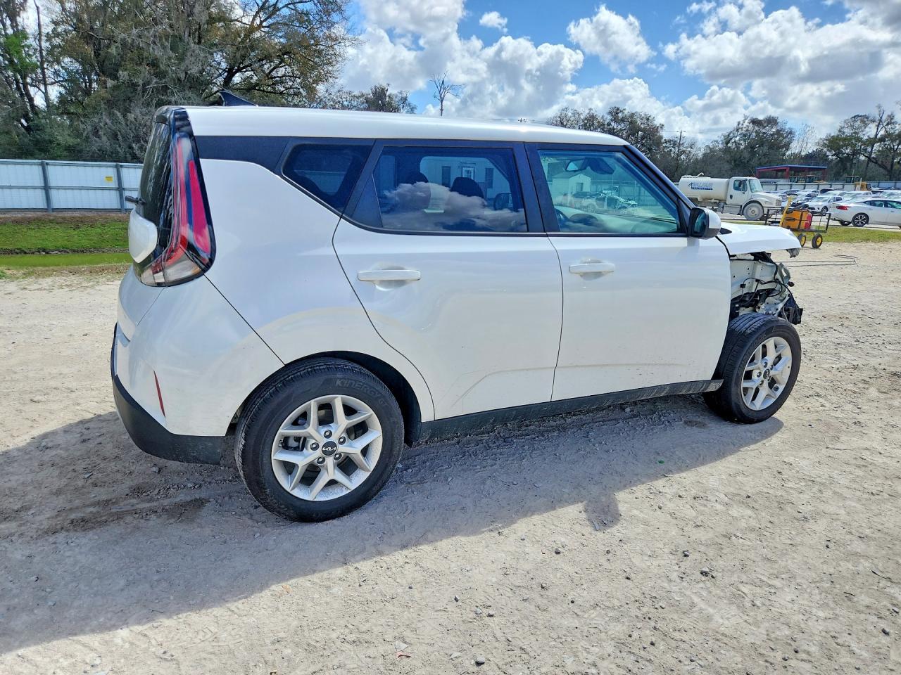 2025 KIA SOUL LX photo 7