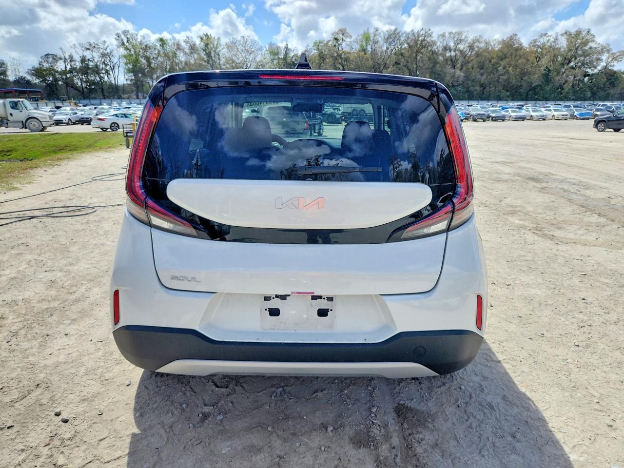 2025 KIA SOUL LX photo 16