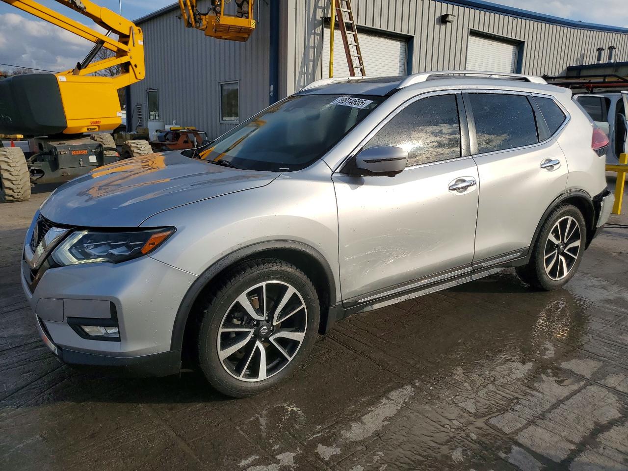 2018 NISSAN ROGUE