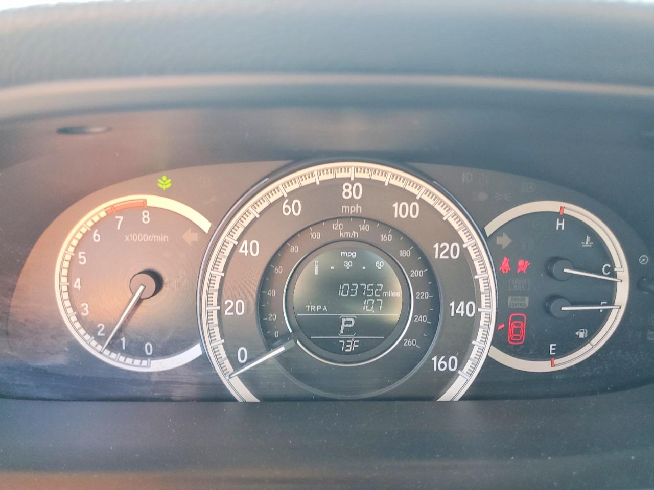 2016 HONDA ACCORD LX photo 9