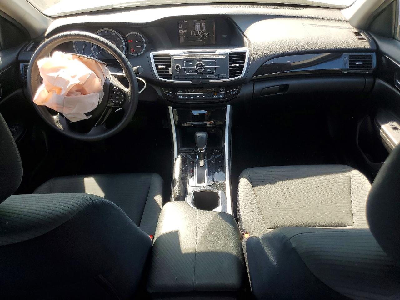 2016 HONDA ACCORD LX photo 8