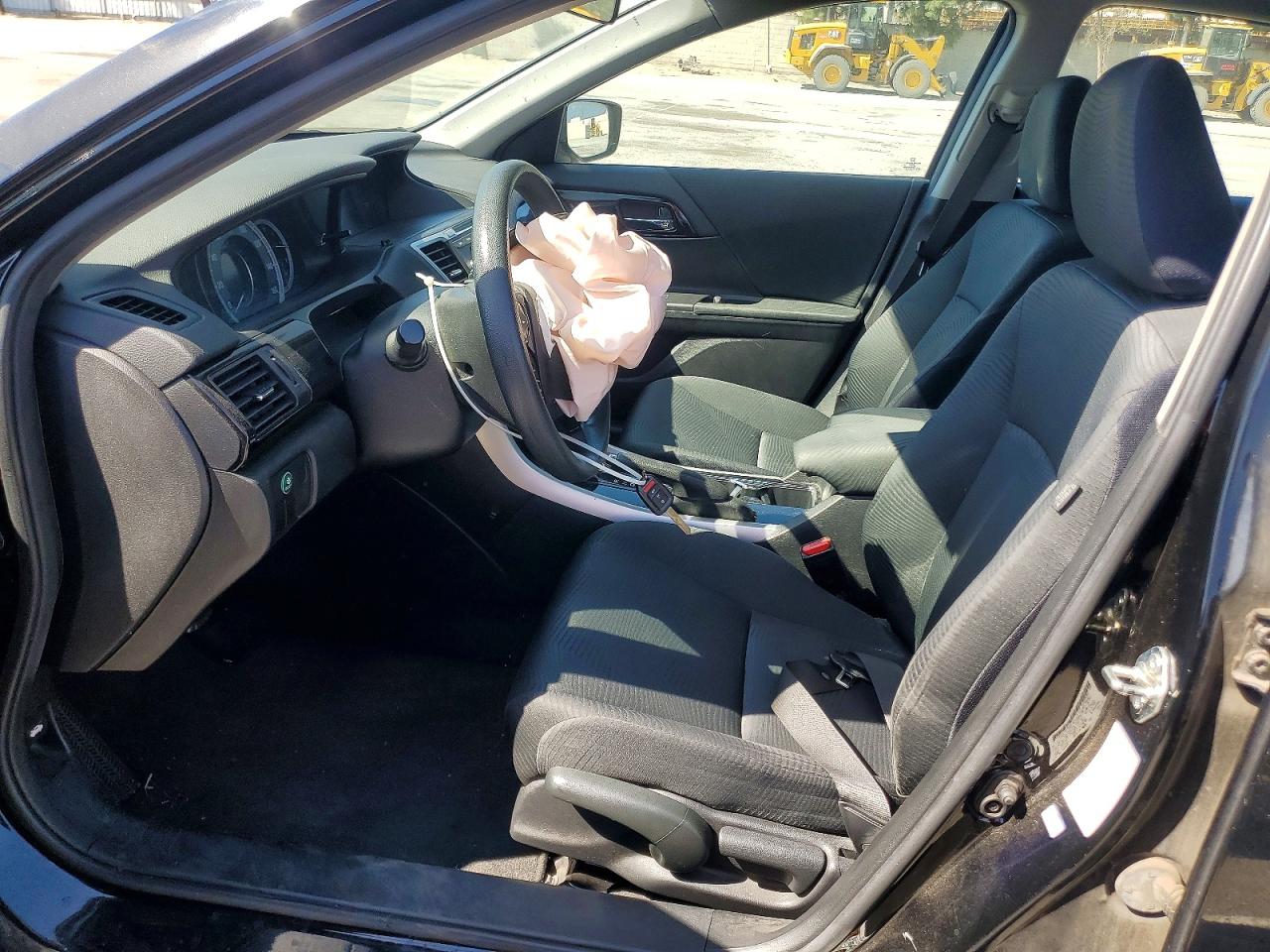 2016 HONDA ACCORD LX photo 7