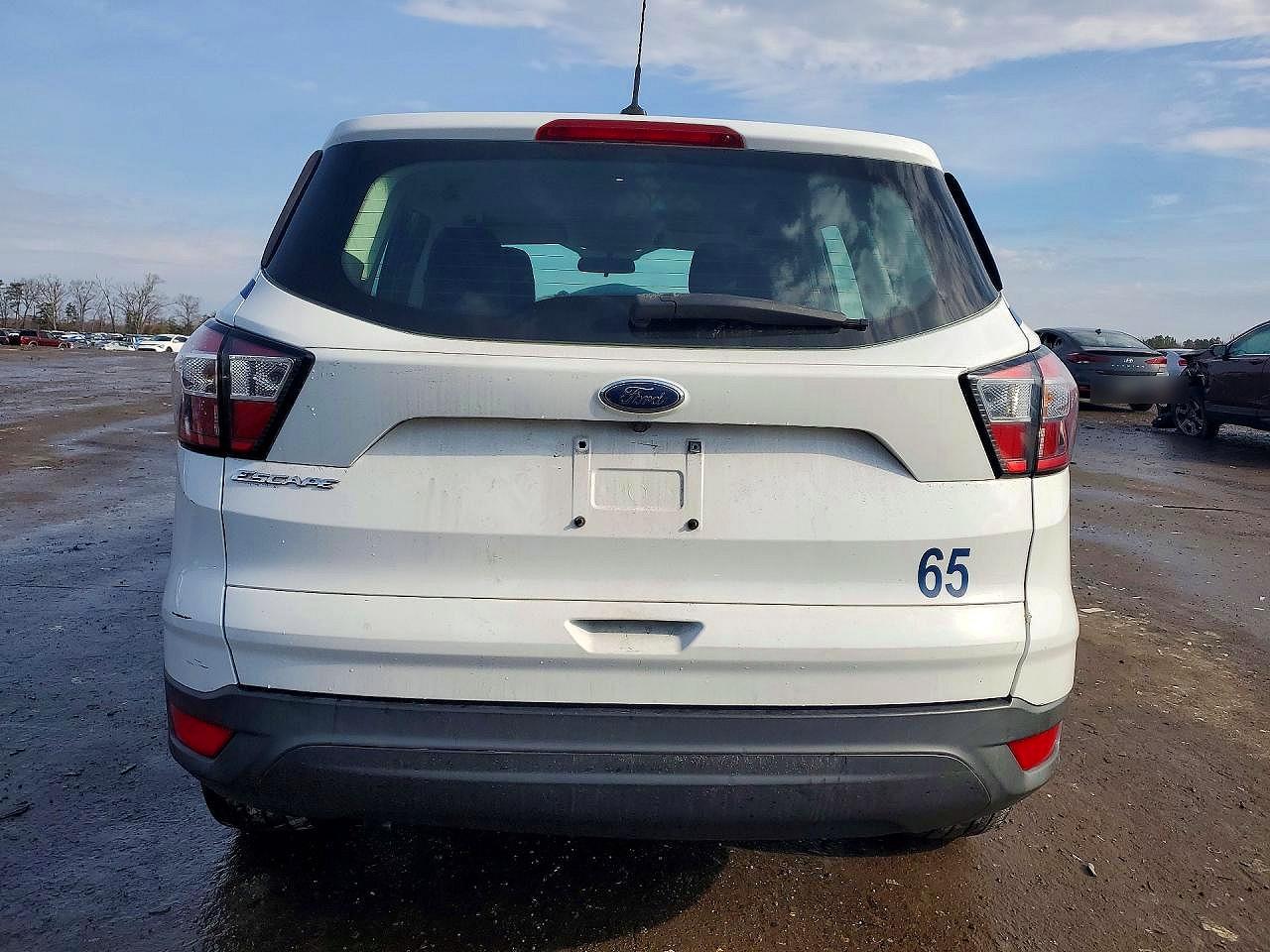 2018 FORD ESCAPE S photo 11