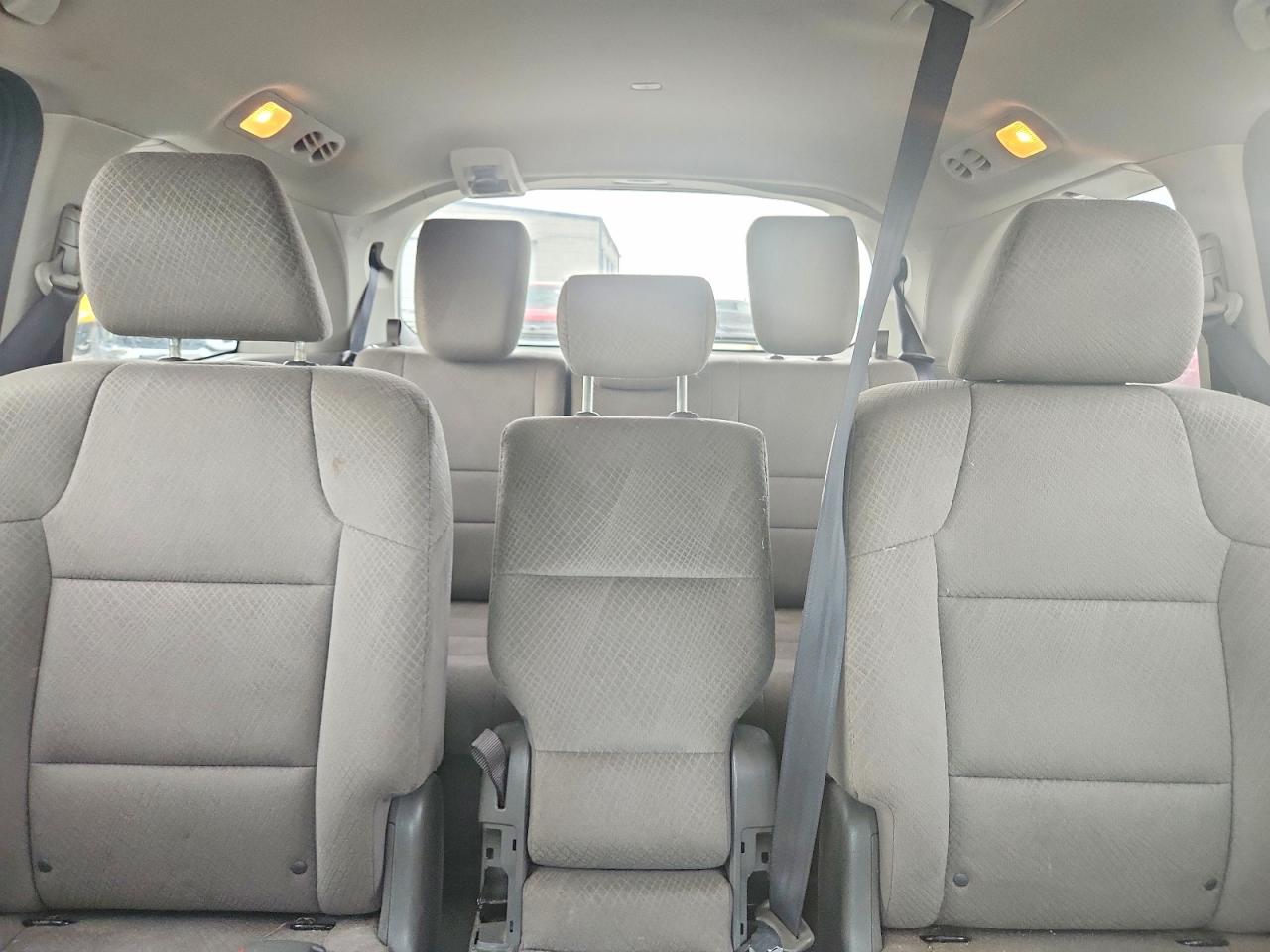 2016 HONDA ODYSSEY SE photo 19