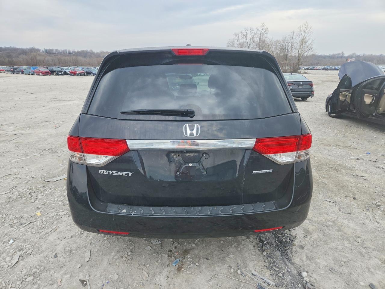 2016 HONDA ODYSSEY SE photo 11