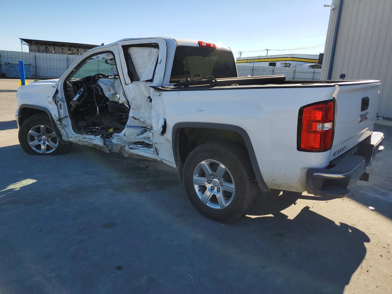 2015 GMC SIERRA C1500 SLT photo 3